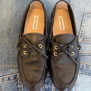 Steve Madden  Black Leather Boat Shoes with Gold Eyelets Size 9